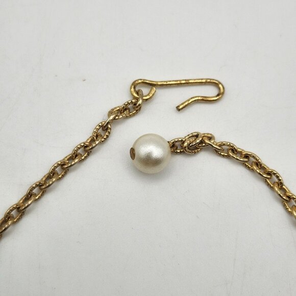 Trader Halls Hawaiian Village Necklace And Clip-On Earrings Set 50s 60s Vintage - Picture 9 of 11